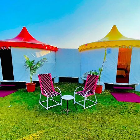 Iris Heaven'Z By Radha Rani Resort Jaipur Bagian luar foto