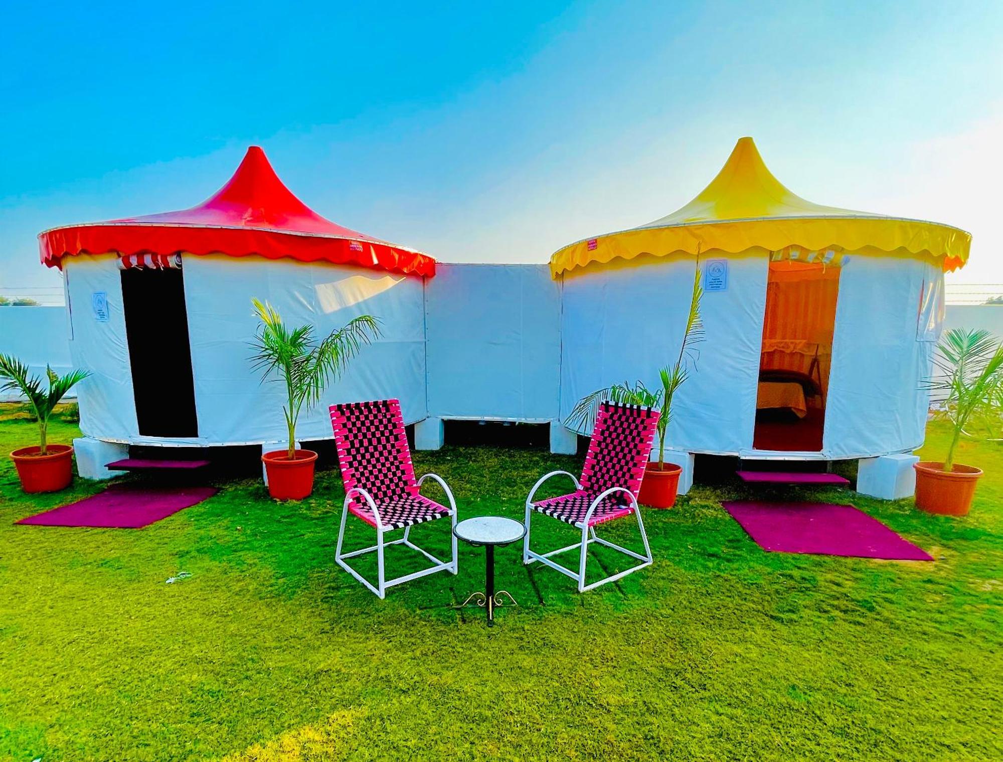 Iris Heaven'Z By Radha Rani Resort Jaipur Bagian luar foto